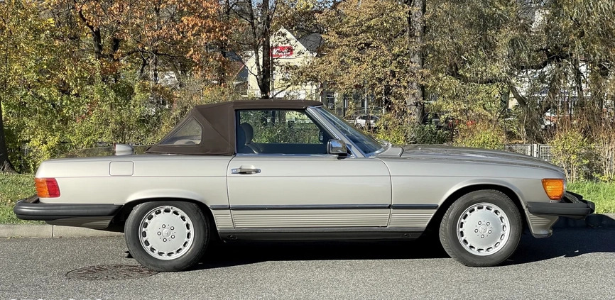 Mercedes-Benz SL cena 139000 przebieg: 90000, rok produkcji 1987 z Luboń małe 781